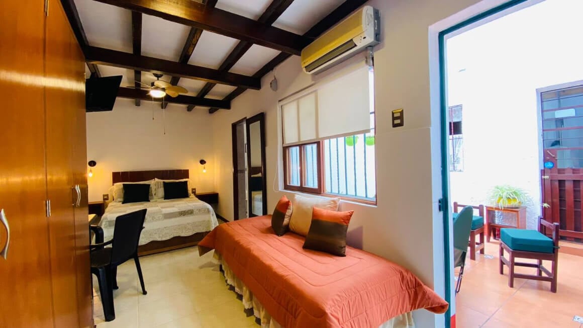 Miraflores - Equipped and with independent access.
