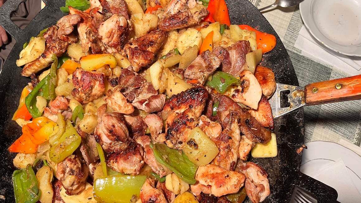talandara is a huge plate full of meat and veggies