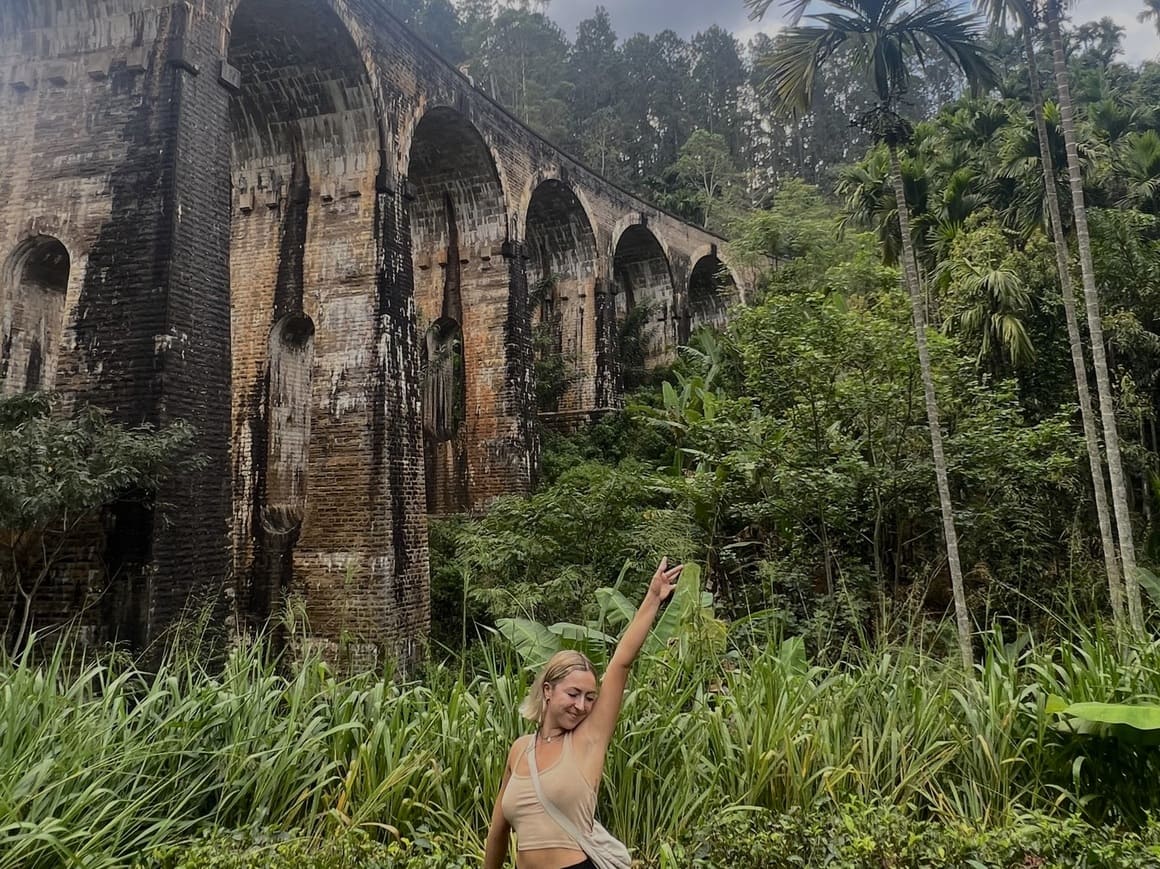 sri lanka ella nine arches bridge hill country jungle adventure