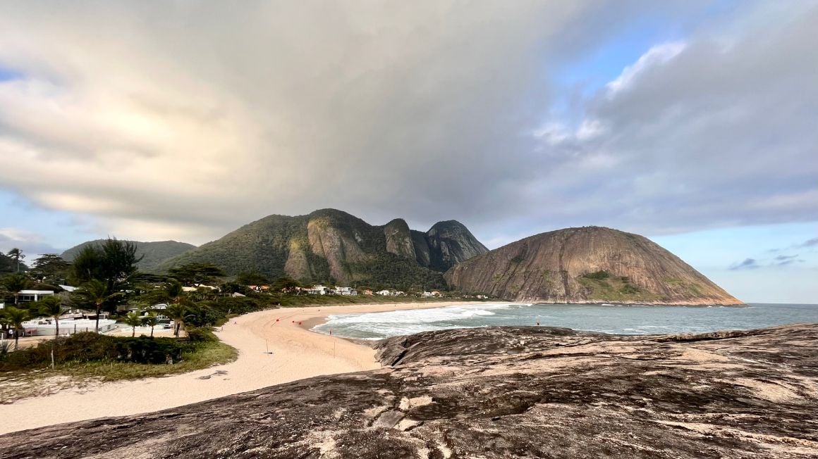 dramatic cliff views at Itacoatiara Beach, Rio de Janeiro, Brasil