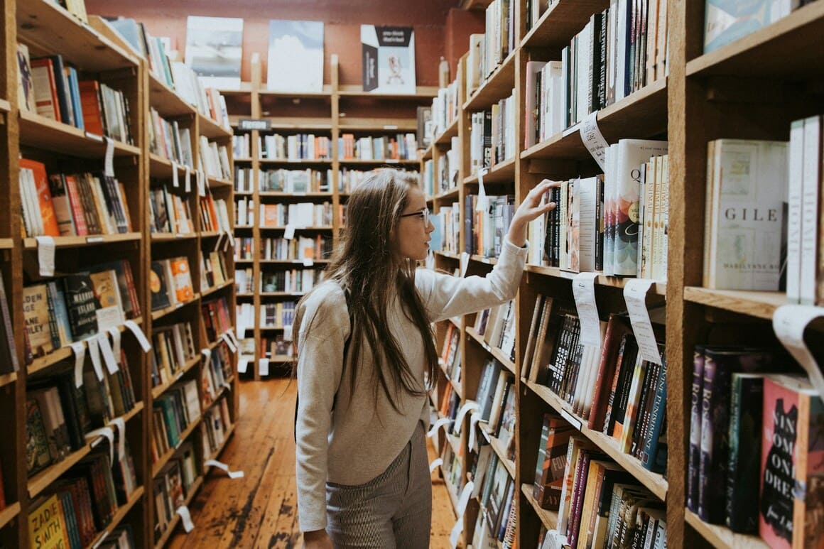 girl in library