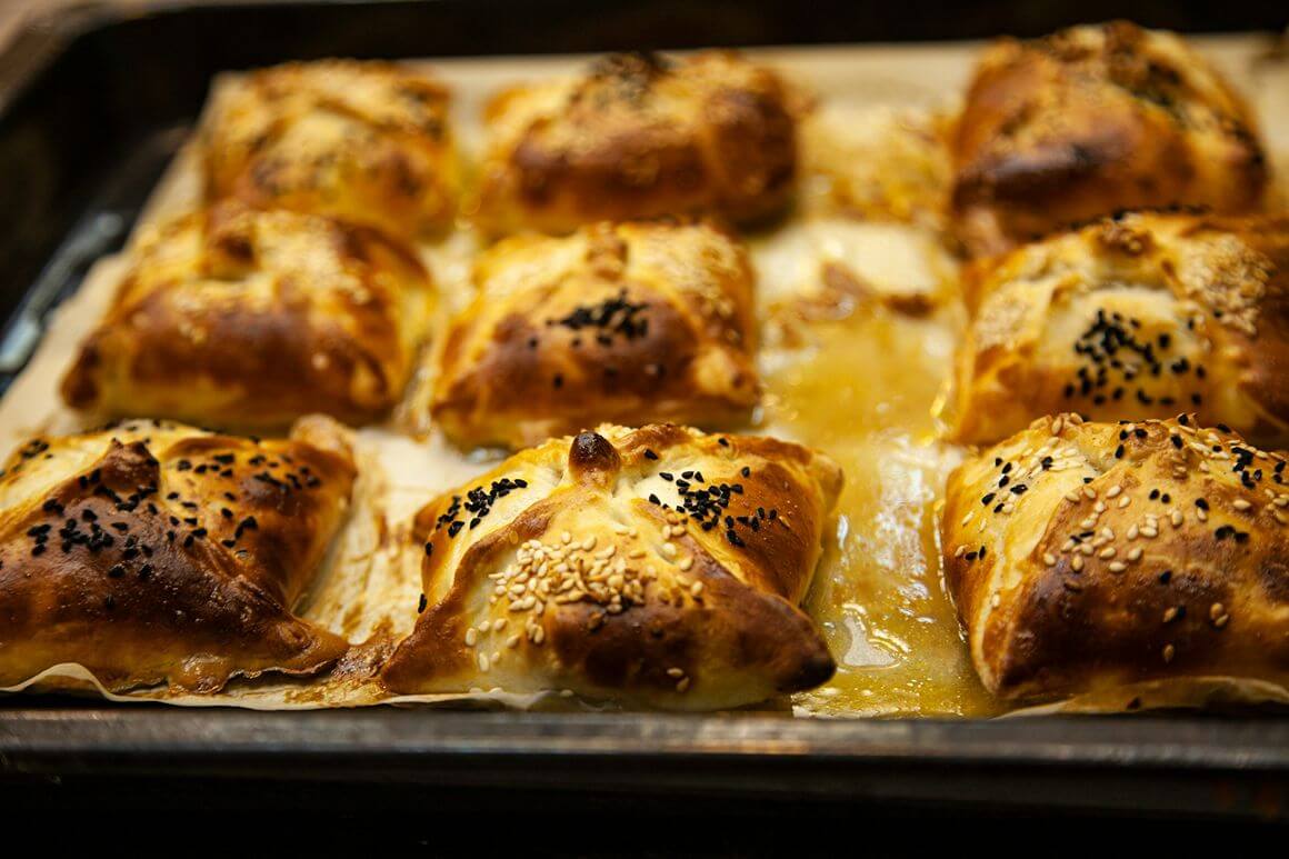 traditional empanada samsa