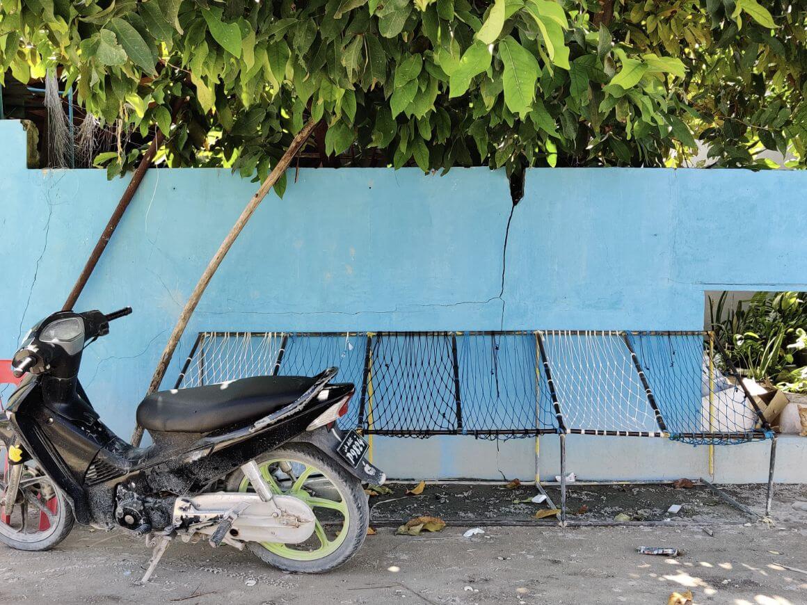 parked motorbike along himmafushi streets