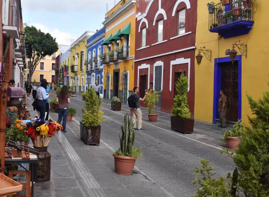 Colourful buildings in Puebla