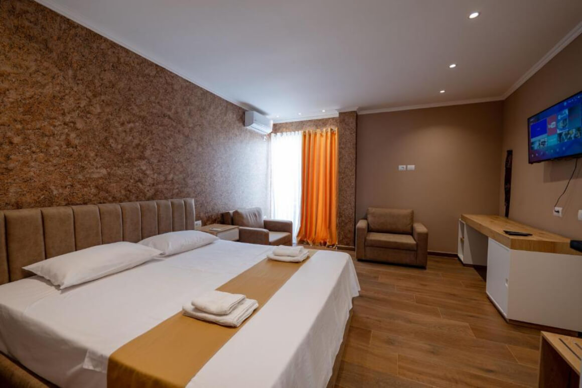 Lider Hotel