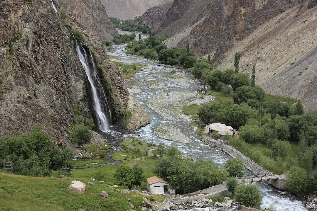 Manthokha waterfall skardu