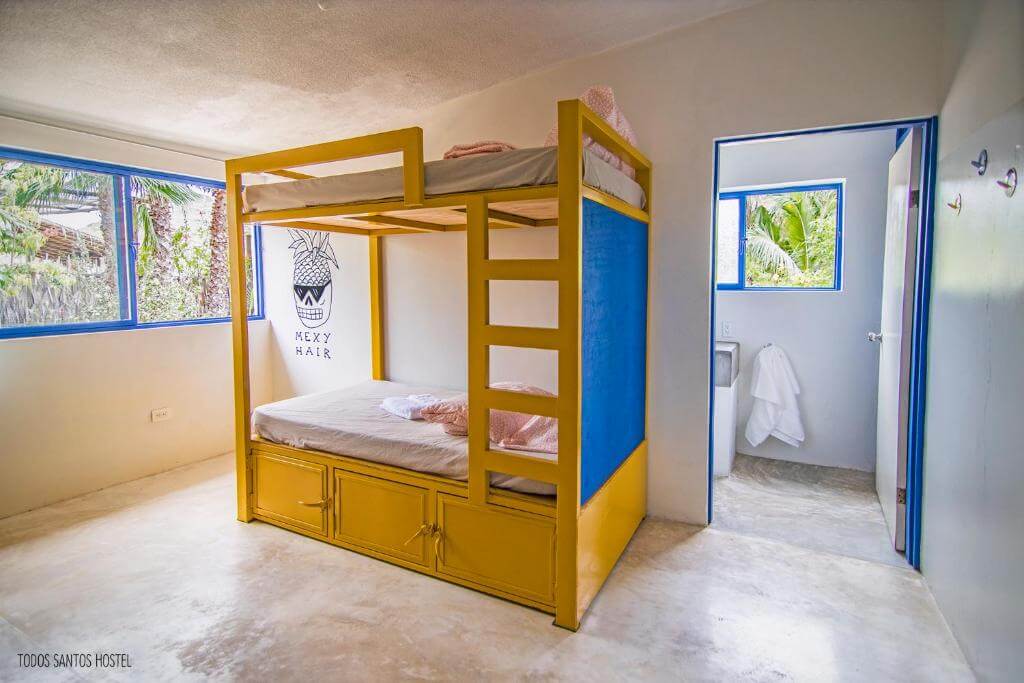 Todos Santos Hostel