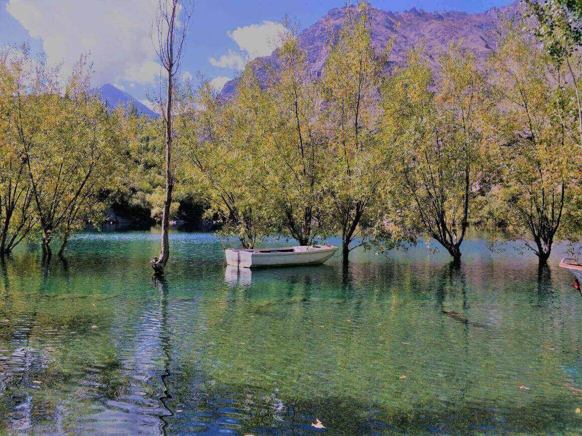Head out Boating on the Upper Kachura Lake