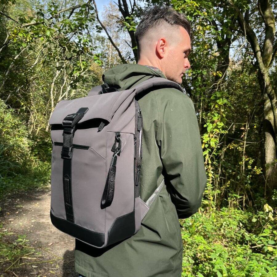Nayo Smart backpack