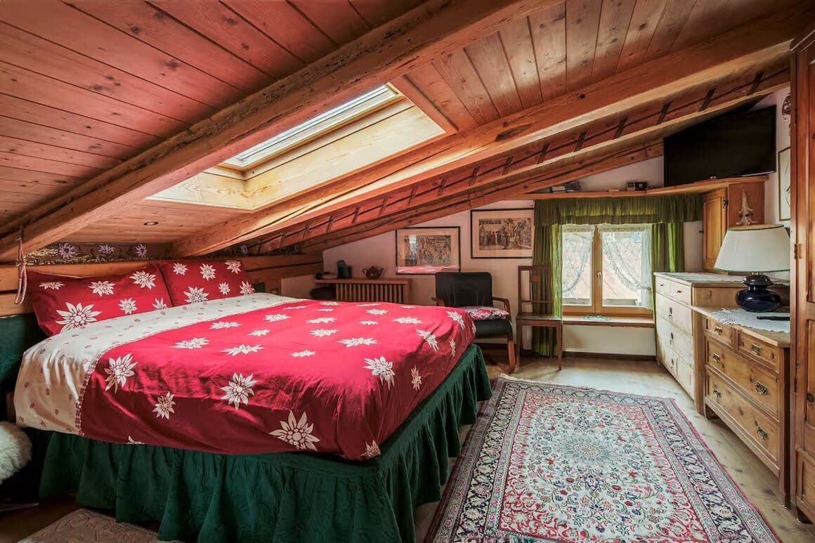 Rustic Attic in Historic House