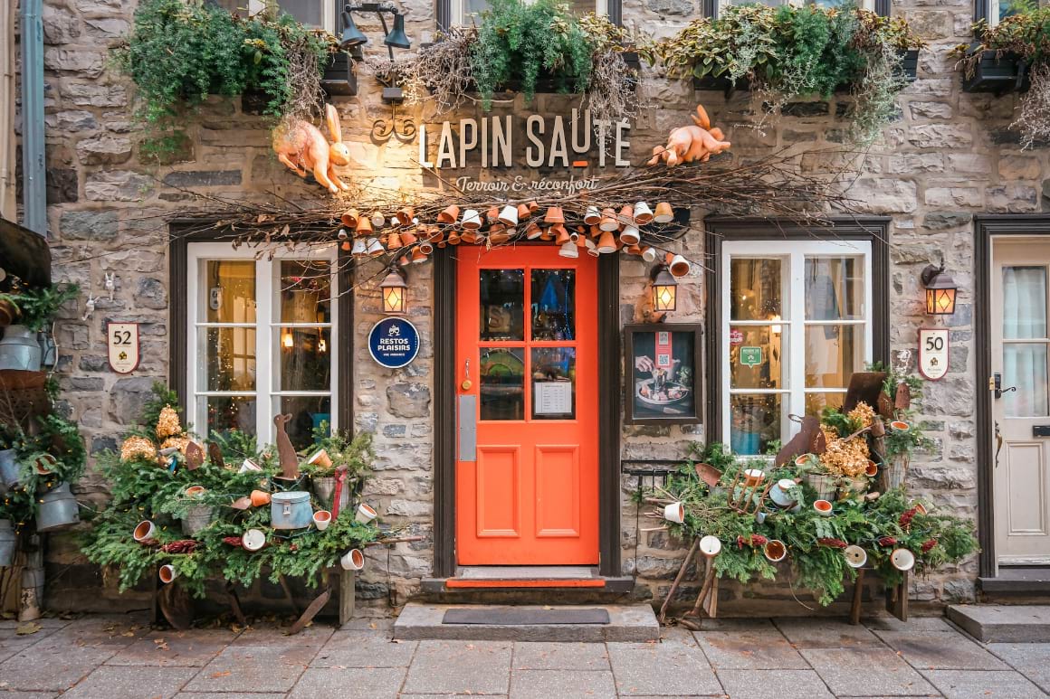 quebec city rue du petit champlain lapin saute