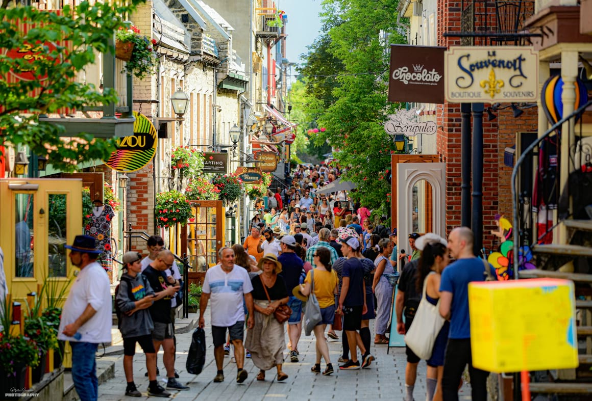 quebec city rue du petit champlain street