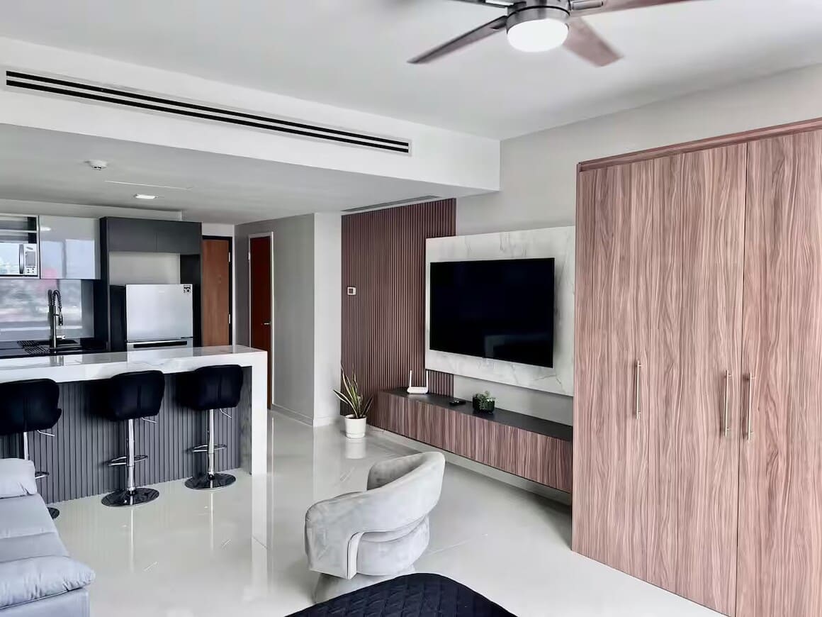 Loft in Paseo Santa Lucia With Pool + Parking