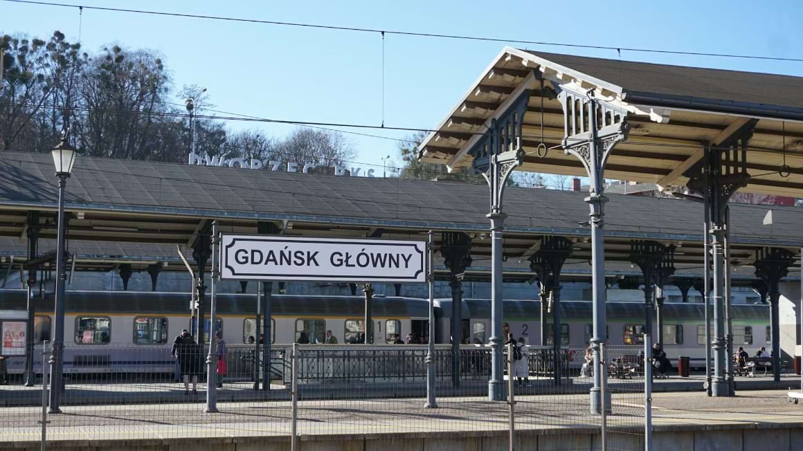 gdansk glowny train station