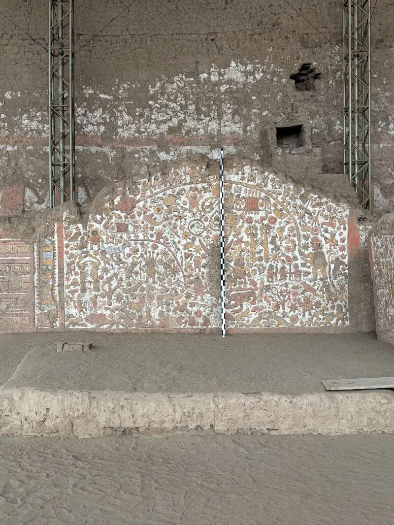 fresco in huaca del sol