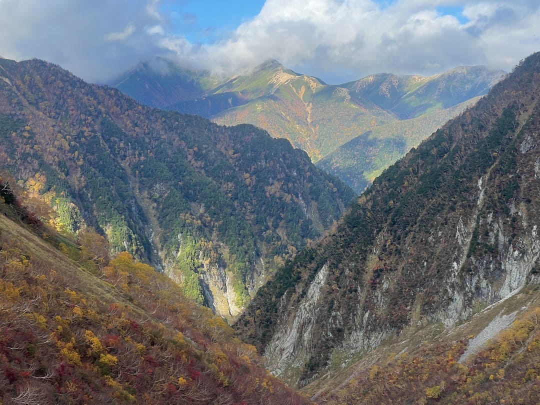view at the top of the valley in karasawa cirque, japan