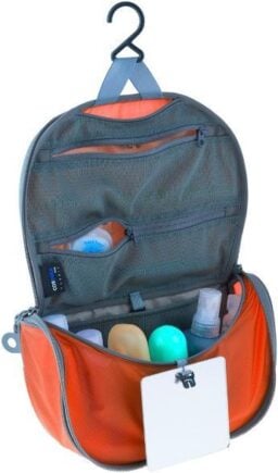 lightweight travel toiletry bag