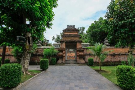 The East, Yogyakarta