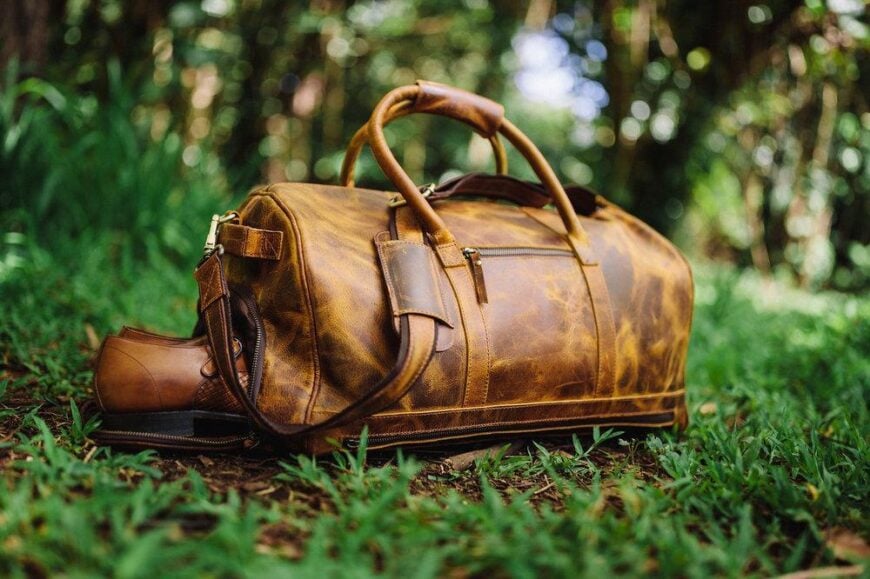11 Best Men's Leather Duffel Bag (2023 MASSIVE Review)