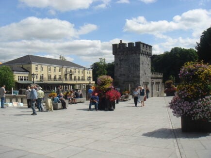 wikicommons - kilkenny - Rose Inn Street