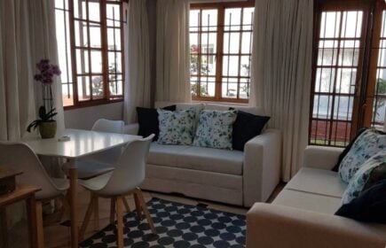 Private Room in Guesthouse Cottage