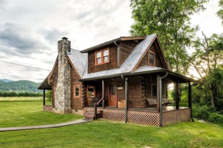 Rippling Waters Rustic Cabin