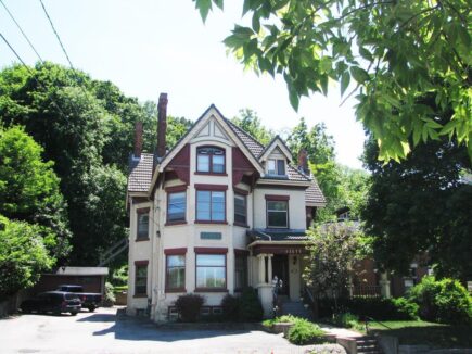 airbnb-hamilton-mcBayne-house