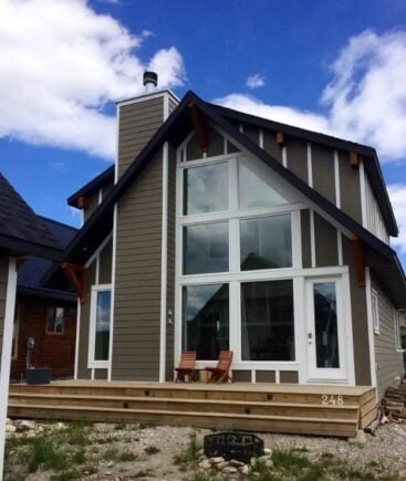 Rocky View Cabin