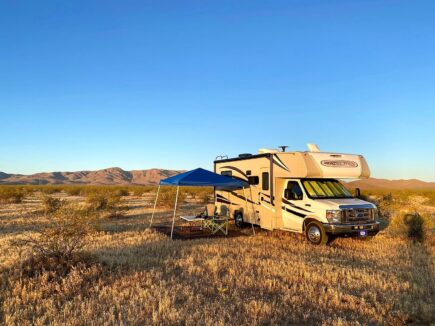 Desert Leprechaun Motorhome - Best RV rental in las vegas