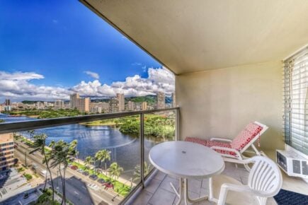 Sunny 1 Bed Condo with Canal Views