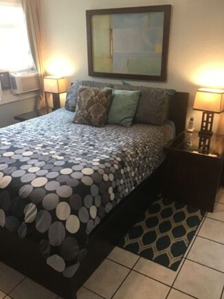 Maui Private room in a condo