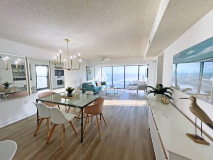Gorgeous New 3 Bed Penthouse with Ocean Views