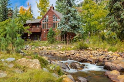 Luxurious Child Friendly BnB with BBQ Deck, Colorado