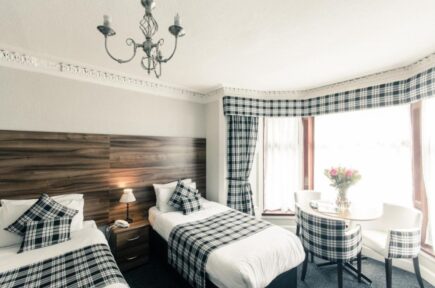Family Run Guest House with Scottish Interiors, Glasgow