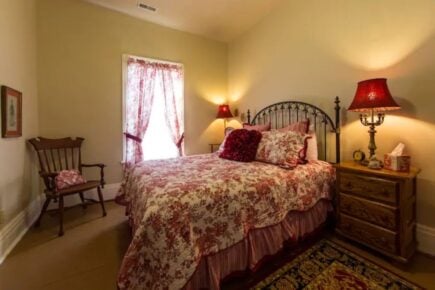 Country style Room in an Inn, Kentucky
