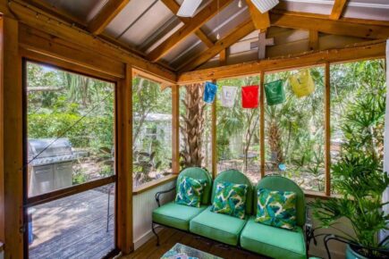 Shed Revival Cabin, Florida