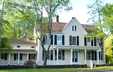 2 Bed Family Suite in BnB with Library and Gardens, Rhode Island