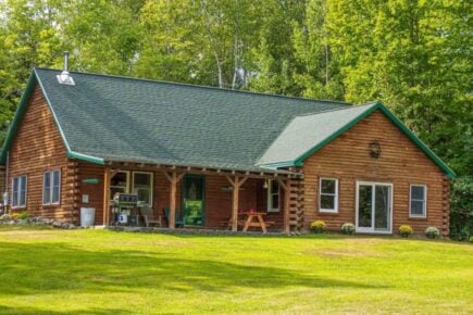 Loon Lodge, Maine