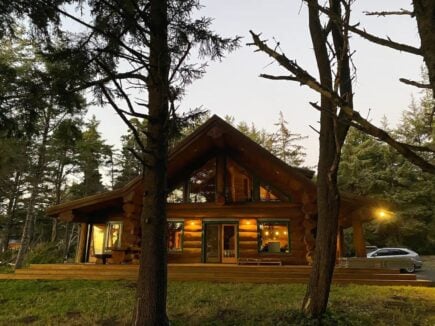 The Beaghan Estate Cabin, Oregon