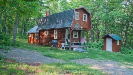 Forest Hut, Canada