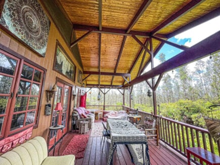 Rustic Cabin with Garden