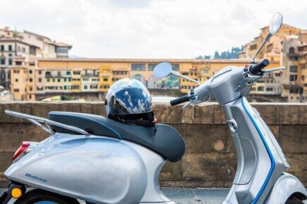 See the City from a Vespa