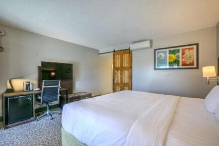 King Room at El Sendero Inn Ascend Hotel Collection