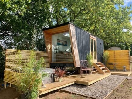 Ladybird Modern Shepherds Hut