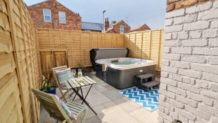 Modern-Coastal Holiday Home with Hot Tub Scarborough