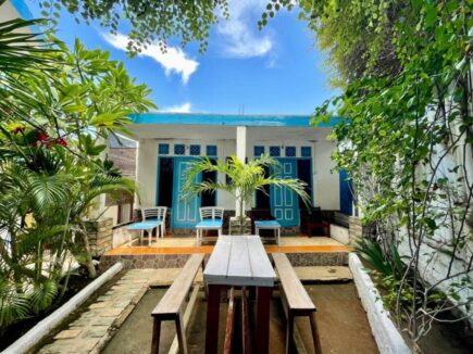 The House Hostel Lombok Indonesia