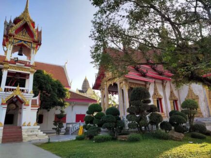 Join a Local Morning Temple Ceremony