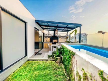 Luxury penthouse ~ private pool, barbecue, parking