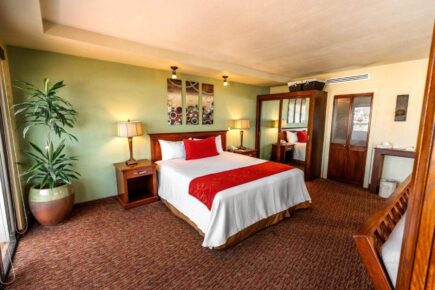 Corona Hotel & Spa