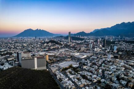 Views of Monterrey from above.